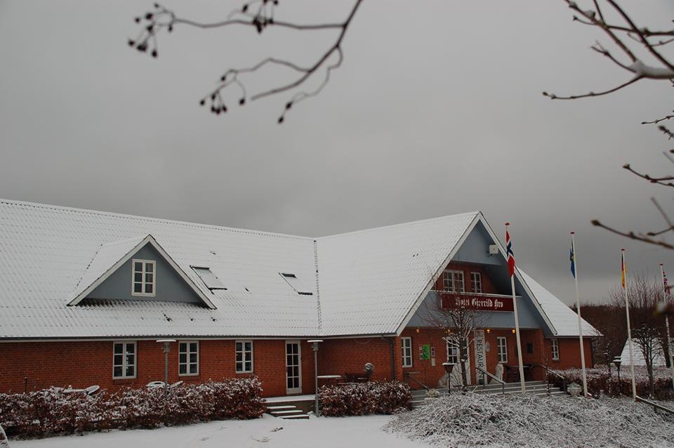 Hotel Gjerrild Kro Grenå Exterior foto